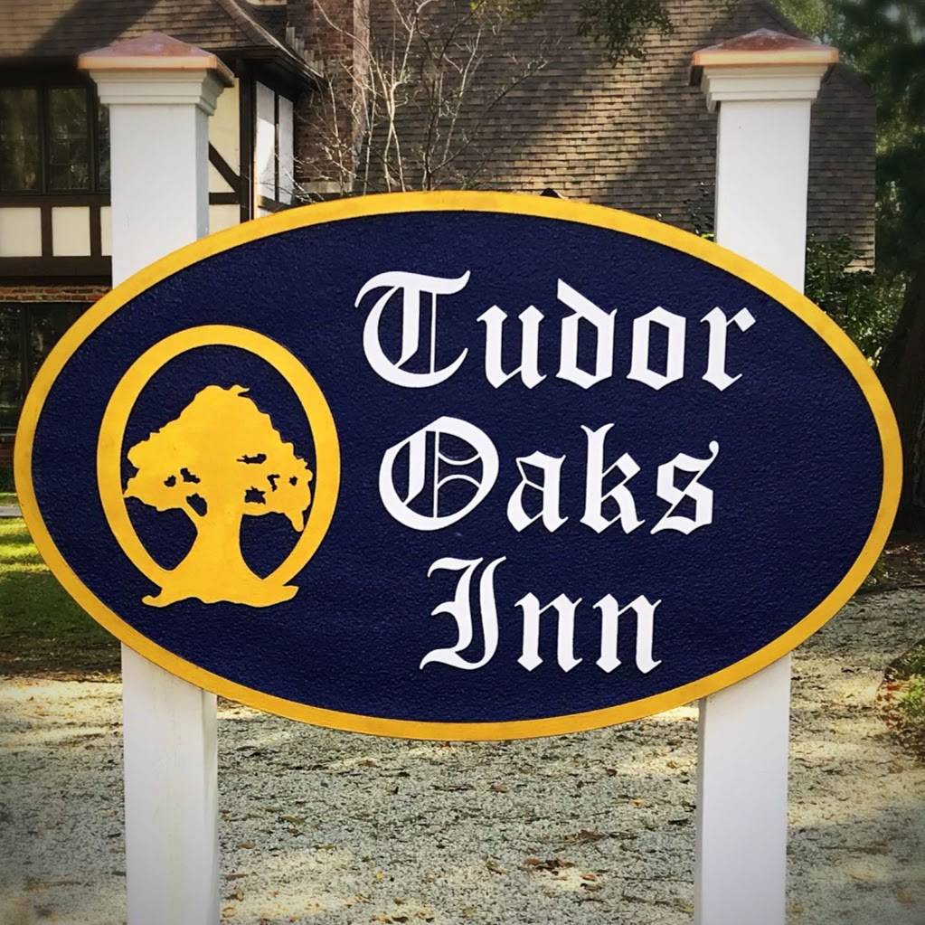 Tudor Oaks Inn | restaurant | 104 Legend Oaks Way, Summerville, SC 29485, USA | 8439005024 OR +1 843-900-5024