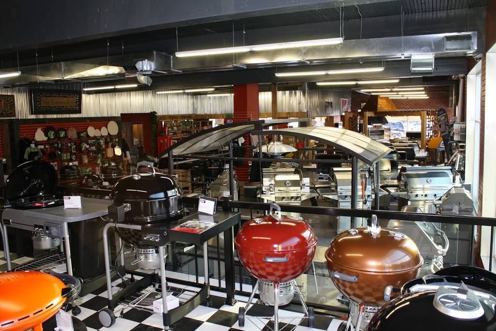 BBQ Labonté | restaurant | 336 Rue Saint Édouard, Drummondville, QC J2B 6C7, Canada | 8194722299 OR +1 819-472-2299