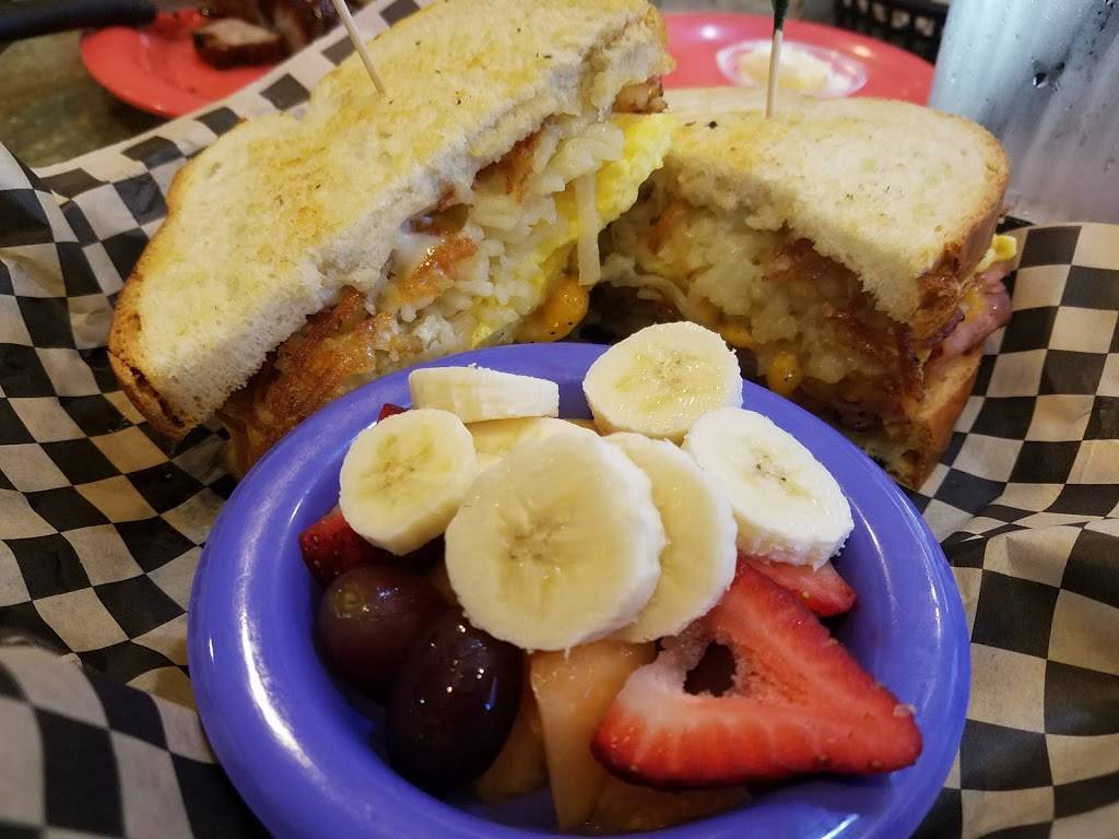 Pollys Pies | bakery | 2660 N Main St, Santa Ana, CA 92705, USA | 7145479681 OR +1 714-547-9681