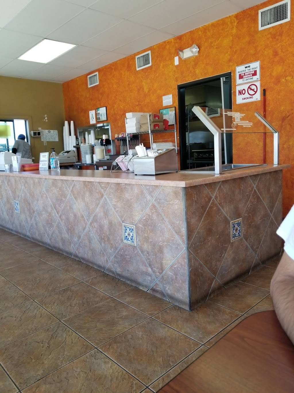 Hilbertos Mexican Food | restaurant | 4306 W Olive Ave, Glendale, AZ 85302, USA | 6238471090 OR +1 623-847-1090