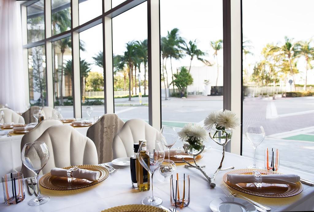 Mira Five Stars | restaurant | 801 South Pointe Dr, Miami Beach, FL 33139, USA | 3053401735 OR +1 305-340-1735