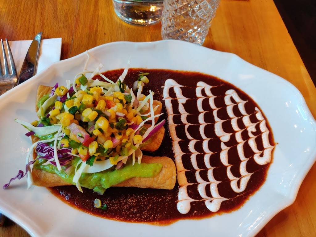 Canteen | restaurant | 111 S Hamilton St, Madison, WI 53703, USA | 6082855703 OR +1 608-285-5703