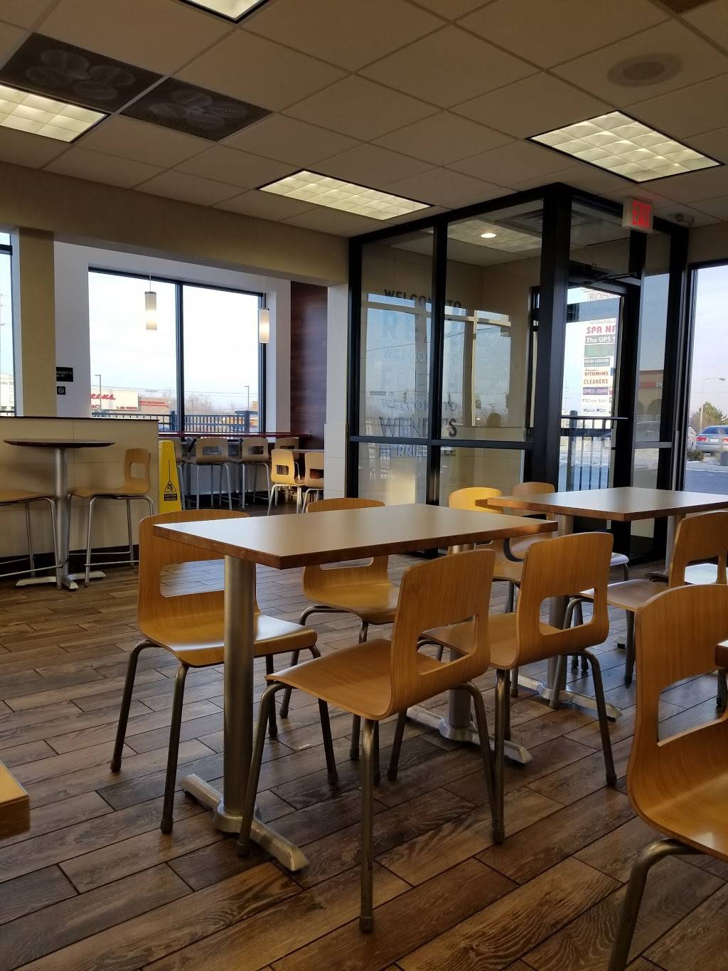 Wendys | restaurant | 8105 Merrillville Rd, Merrillville, IN 46410, USA | 2194725146 OR +1 219-472-5146