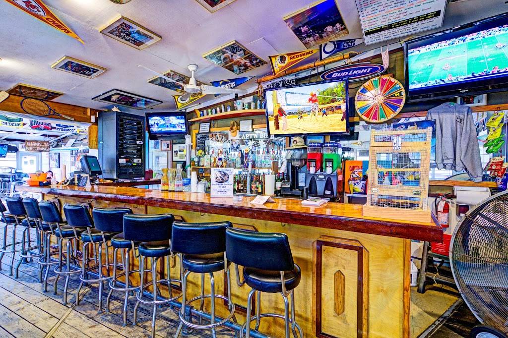 Captn Bills Backyard Grill | restaurant | 4240 Market St, Wilmington, NC 28403, USA | 9107620173 OR +1 910-762-0173