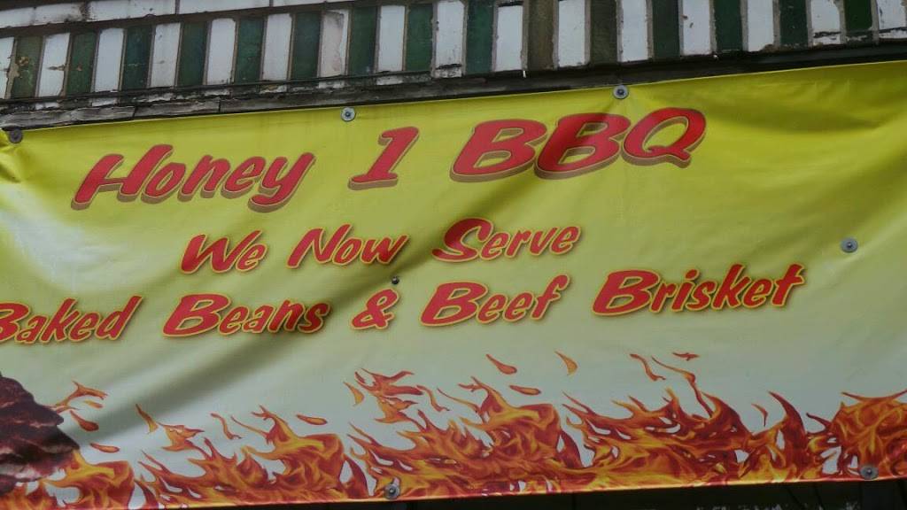 Honey 1 BBQ | restaurant | 746 E 43rd St, Chicago, IL 60653, USA | 7732859455 OR +1 773-285-9455