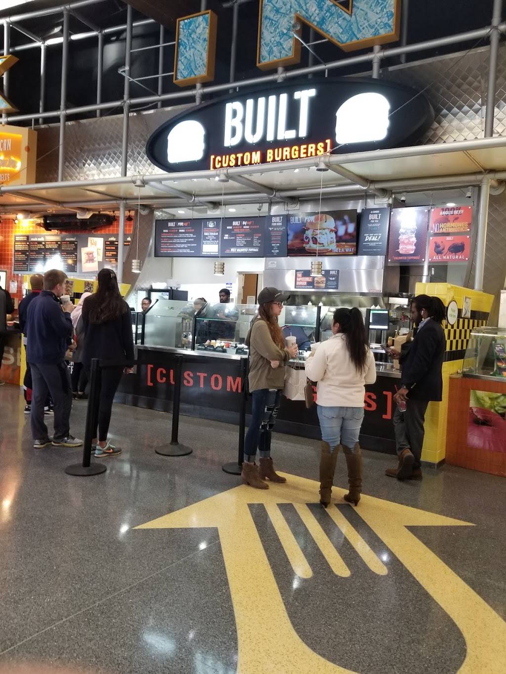 Built Custom Burgers | restaurant | 6910 Fayetteville Rd, Spc No 2300, The Streets at Southpoint, Durham, NC 27713, USA | 9842191644 OR +1 984-219-1644
