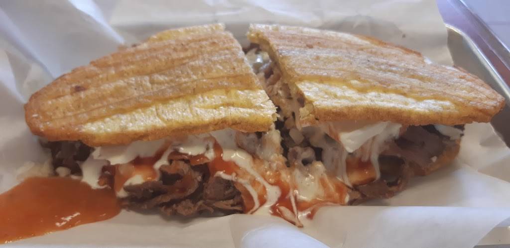 La Coriana | restaurant | 3655 NW 107th Ave, Doral, FL 33178, USA | 3055926191 OR +1 305-592-6191