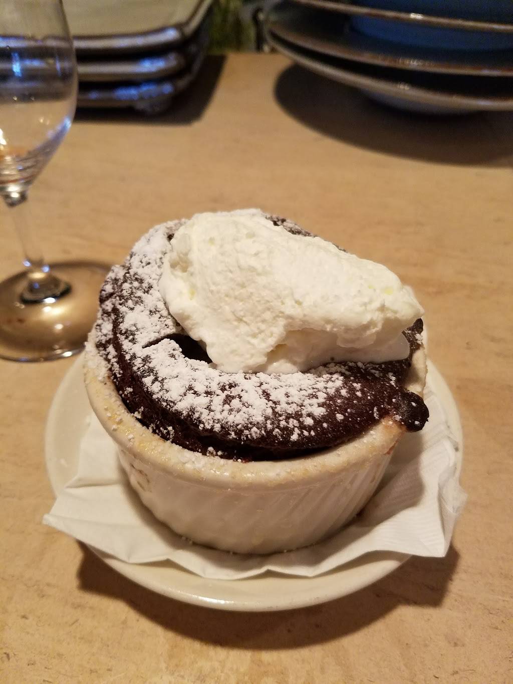 Hot and Hot Fish Club | restaurant | 2901 2nd Ave S Suite 110, Birmingham, AL 35233, USA | 2059335474 OR +1 205-933-5474