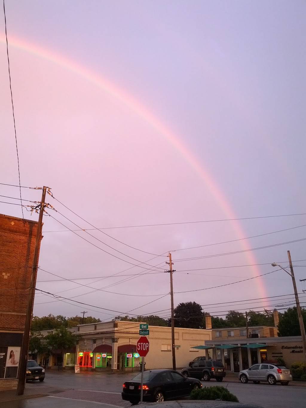 Georgios Oven Fresh Pizza Co | restaurant | 13804 Detroit Ave, Lakewood, OH 44107, USA | 2162210066 OR +1 216-221-0066