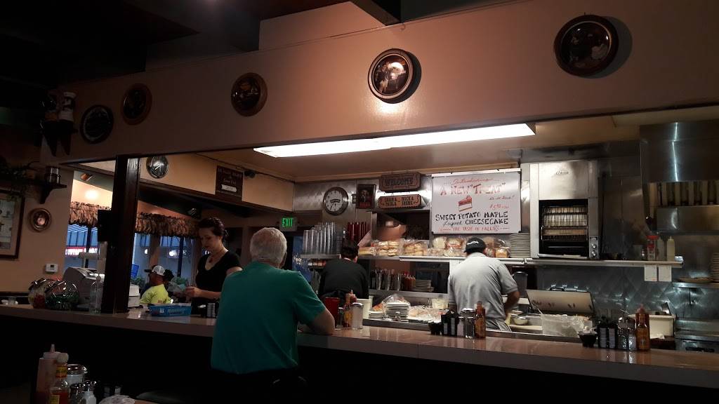 Giant Chef | restaurant | 10 Golf Club Rd, Pleasant Hill, CA 94523, USA | 9256896094 OR +1 925-689-6094