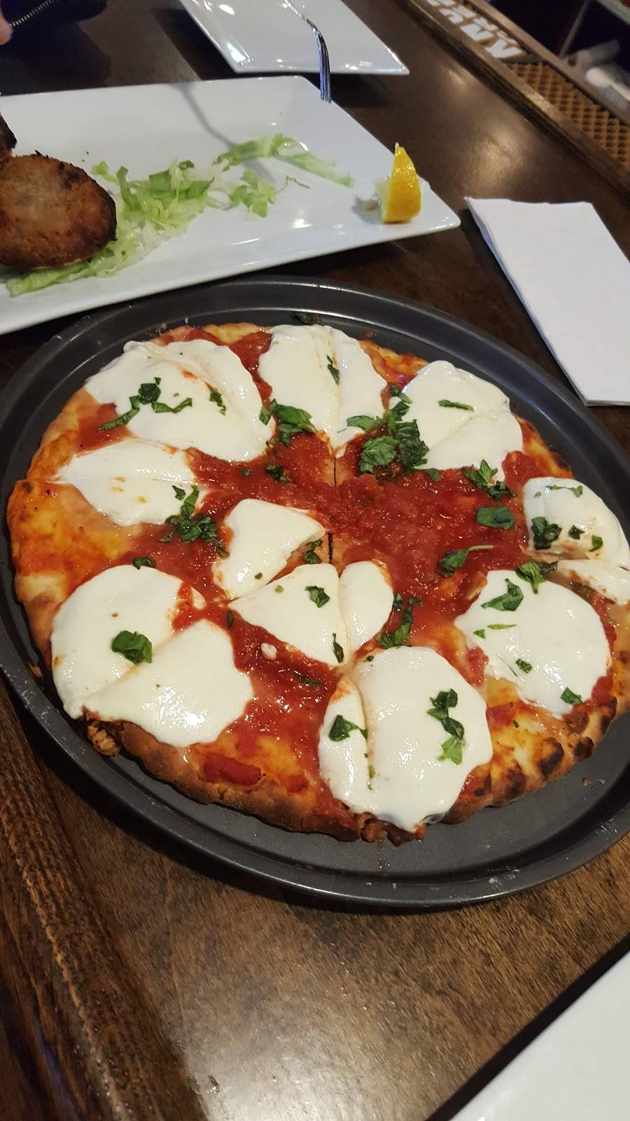 Sound Bistro | restaurant | 3225 Sound Ave, Riverhead, NY 11901, USA | 6313810519 OR +1 631-381-0519