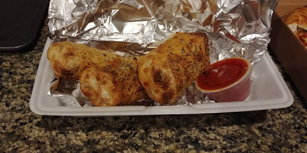 Marinis Pizza | meal delivery | 27326 Robinson Rd #115, Conroe, TX 77385, USA | 9366471660 OR +1 936-647-1660