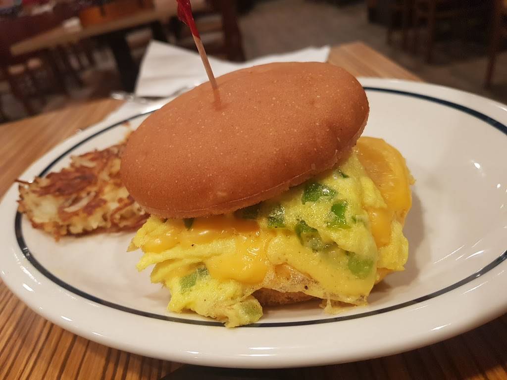 IHOP | restaurant | 410 S College Mall Rd, Bloomington, IN 47401, USA | 8123398760 OR +1 812-339-8760