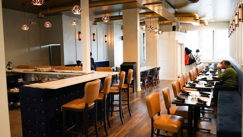 Ivy Kitchen and Cocktails | restaurant | 9215 E Jefferson Ave, Detroit, MI 48214, USA | 3133320607 OR +1 313-332-0607