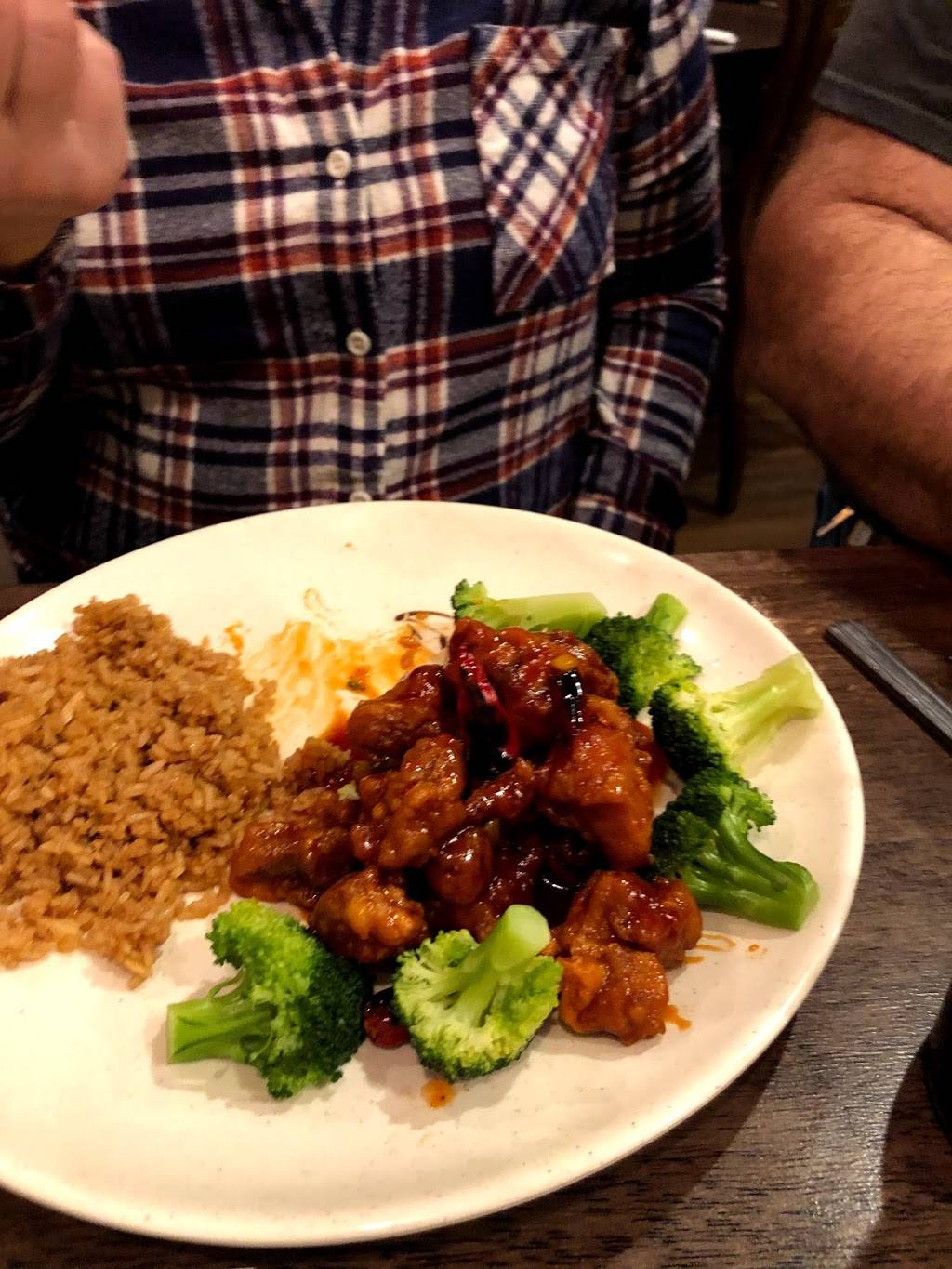 Asian Cafe | restaurant | 265 Turkeysag Trail #103, Palmyra, VA 22963, USA | 4345916641 OR +1 434-591-6641