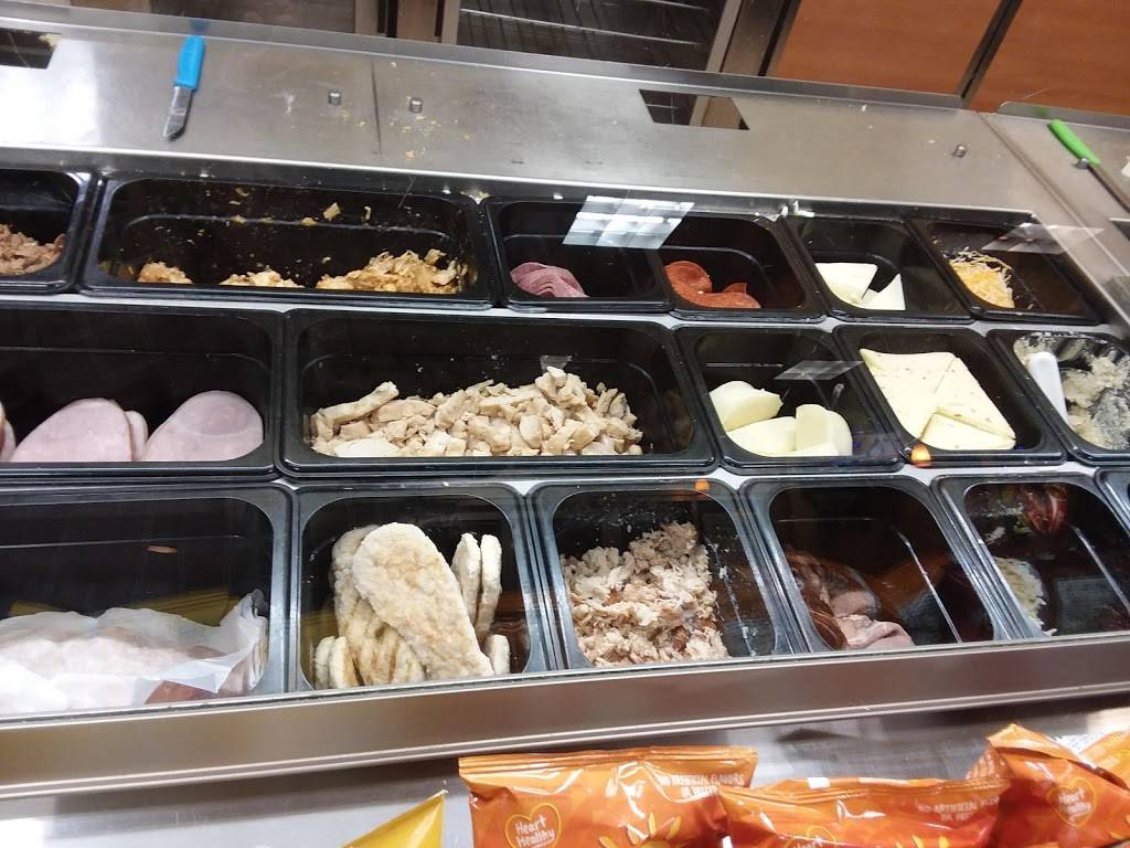 Subway Restaurants | restaurant | Campus Shoppes, 110 E 10th St Suite 100, Greenville, NC 27858, USA | 2526956569 OR +1 252-695-6569