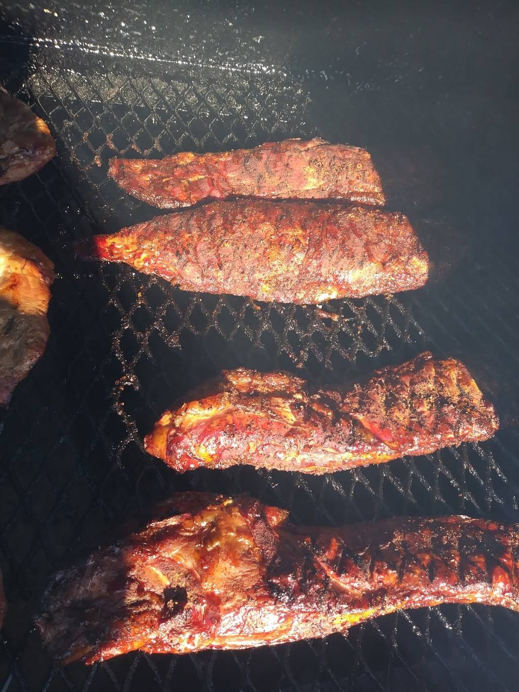 Andys Smoke House | restaurant | 2621 W White Oaks Dr, Springfield, IL 62704, USA | 2176795692 OR +1 217-679-5692