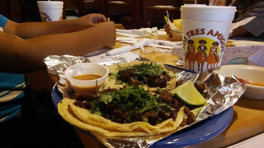 Los Tres Amigos Michigan Center | restaurant | 328 5th St, Michigan Center, MI 49254, USA | 5177640600 OR +1 517-764-0600