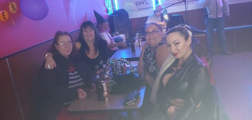 Happyland Restaurant Pub & Cafe | restaurant | 2302 Eglinton Ave E, Scarborough, ON M1K 2M2, Canada | 4167599780 OR +1 416-759-9780