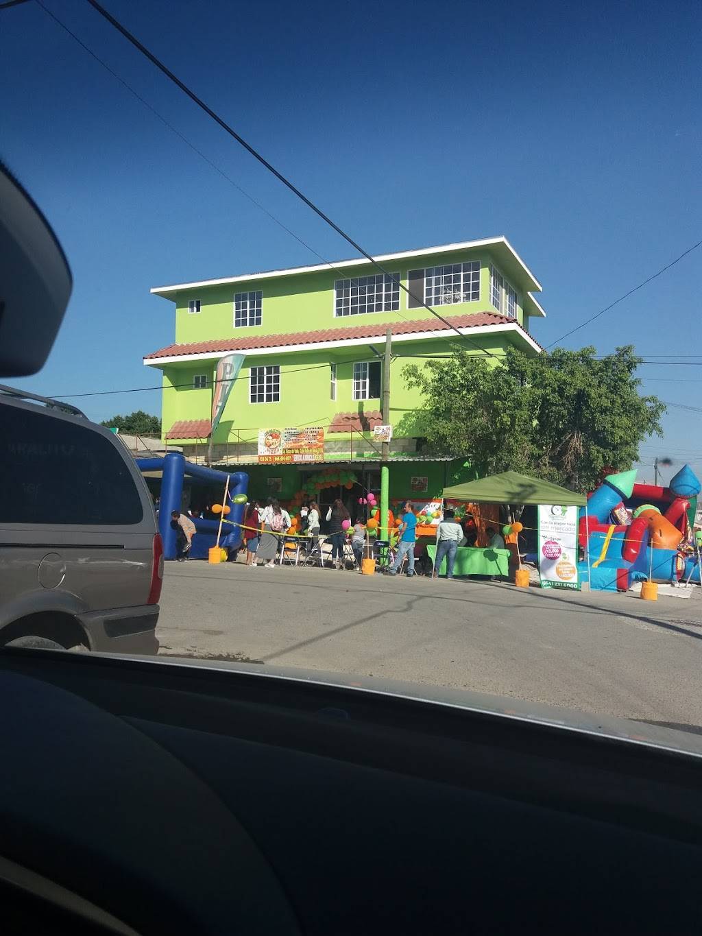 El Charalito | restaurant | Valle del Rey #29000, Vista del Valle, 22330 Fraccionamiento el Niño, B.C., Mexico | 016643936875 OR +52 664 393 6875