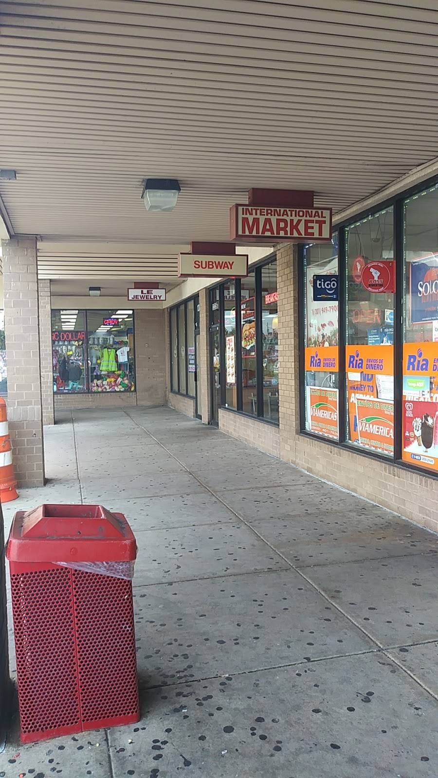 Subway Restaurants | restaurant | 12335 Georgia Ave, Silver Spring, MD 20906, USA | 3019337766 OR +1 301-933-7766