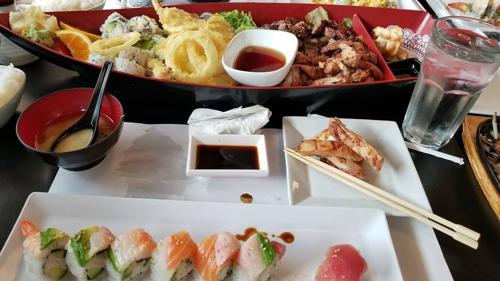 Blue Fish Sushi Bar | restaurant | 11587 District Dr #100, South Jordan, UT 84095, USA | 8017271912 OR +1 801-727-1912