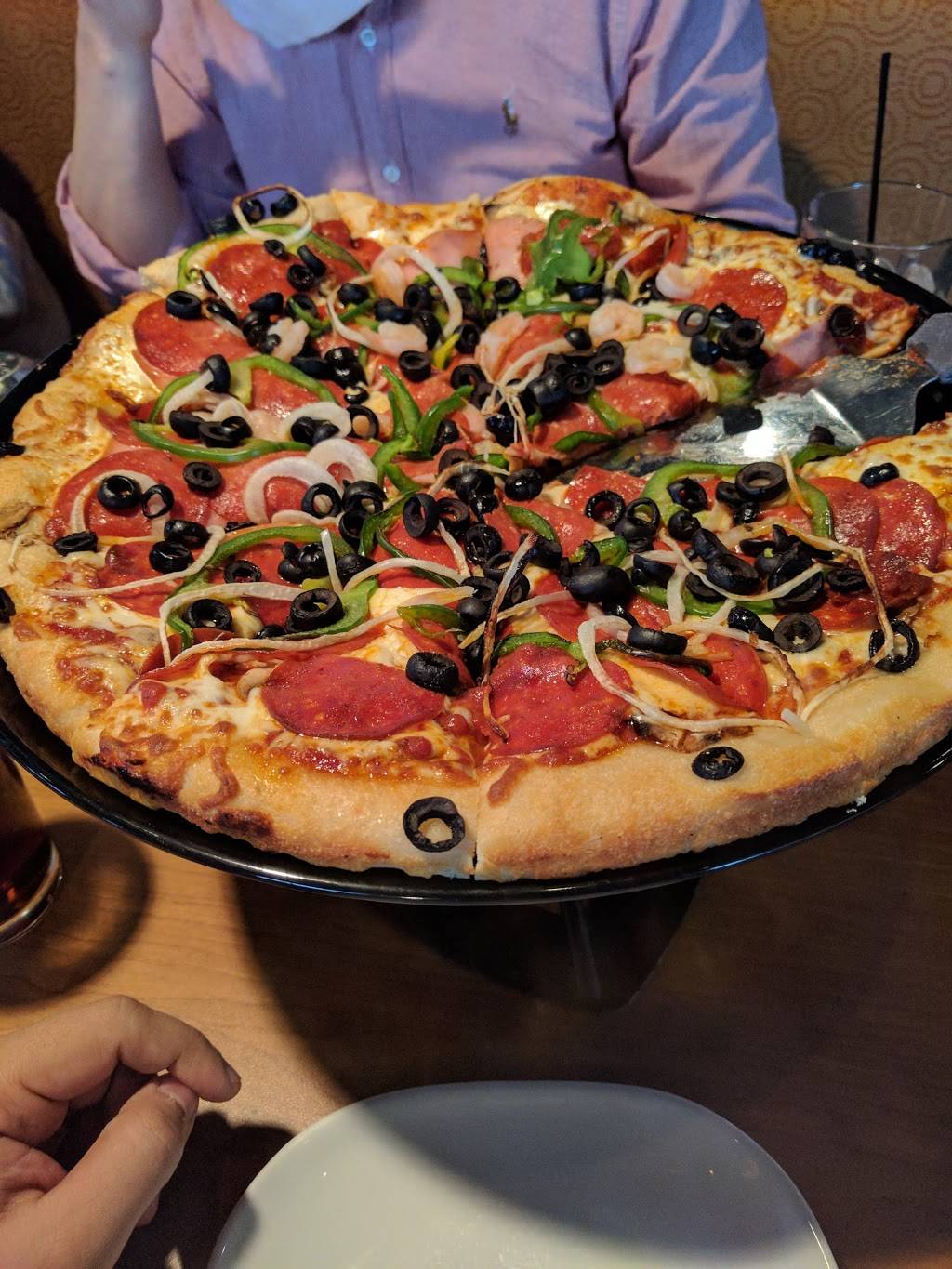 Boston Pizza | restaurant | 4450 Walker Rd Unit D, Windsor, ON N8W 3T5, Canada | 5192507670 OR +1 519-250-7670