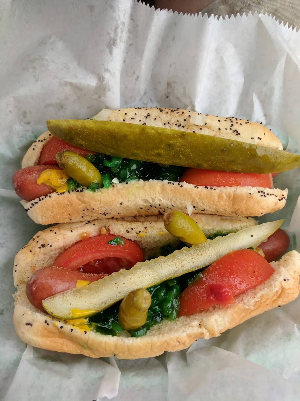 Scotty Dog | restaurant | 437 Rantoul St, Beverly, MA 01915, USA | 9789693487 OR +1 978-969-3487