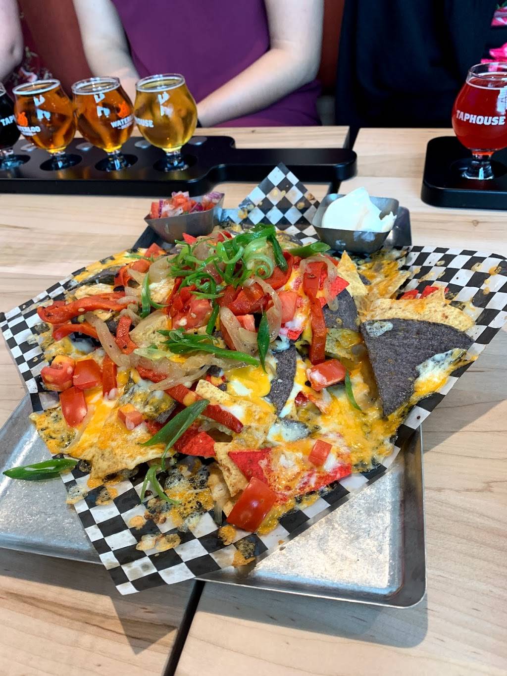 Waterloo Brewing Beer Store | restaurant | 400 Bingemans Centre Dr, Kitchener, ON N2B 3X9, Canada | 5197422732 OR +1 519-742-2732