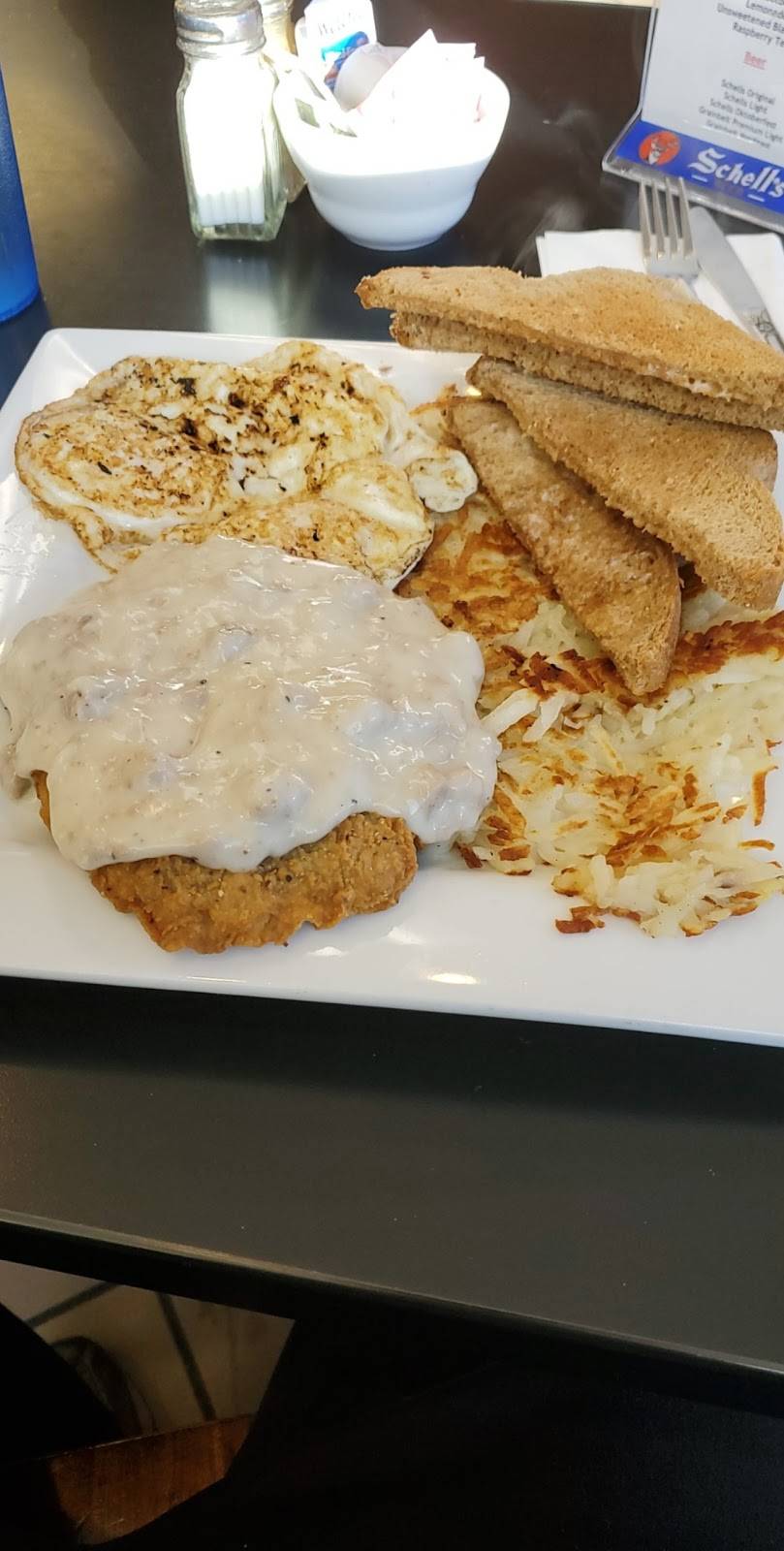 Lakes On 1st | restaurant | 512 1st N St, New Ulm, MN 56073, USA | 5073540306 OR +1 507-354-0306