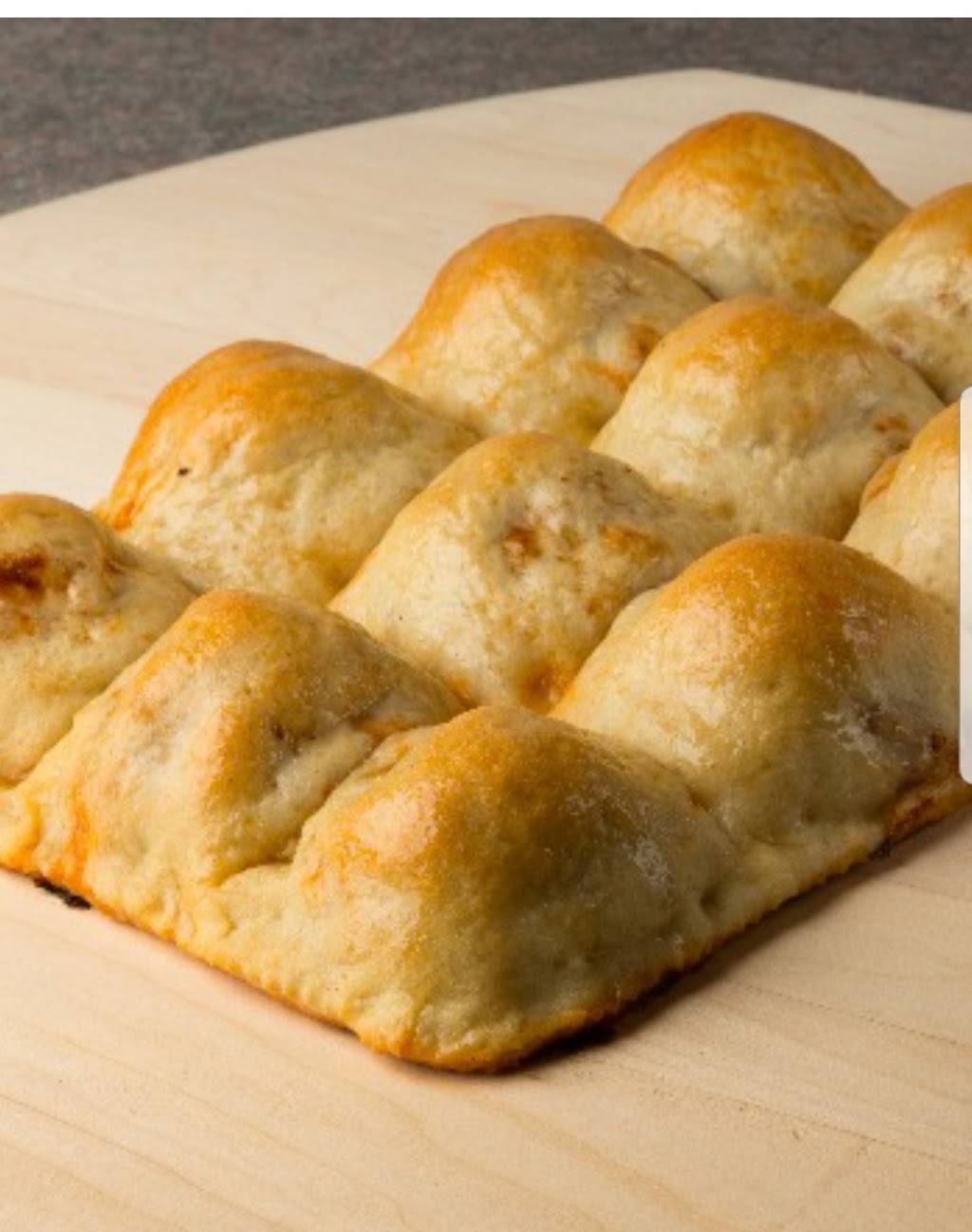 Catanias Pizza | restaurant | 2260 Central Park Ave, Yonkers, NY 10710, USA | 9147795105 OR +1 914-779-5105