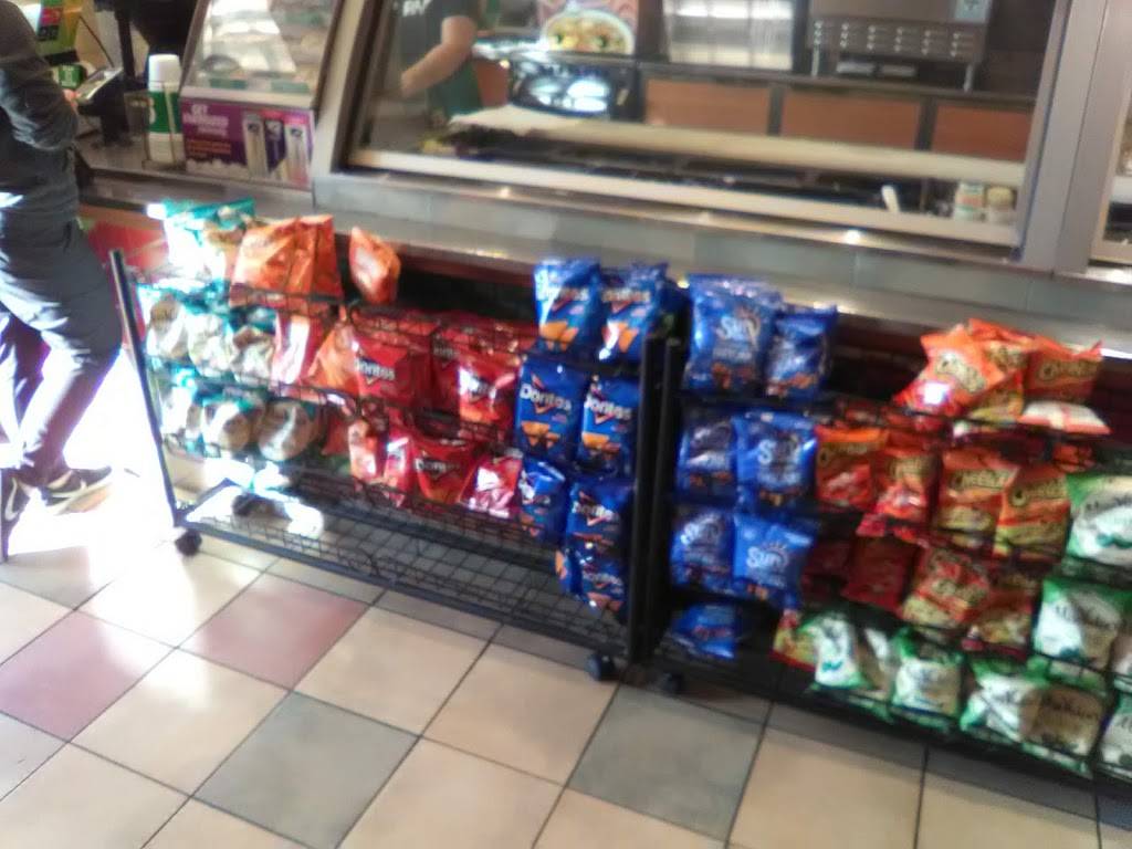 Subway Restaurants | restaurant | 6412 E. Del Amo Blvd, Lakewood, CA 90713, USA | 5629387827 OR +1 562-938-7827