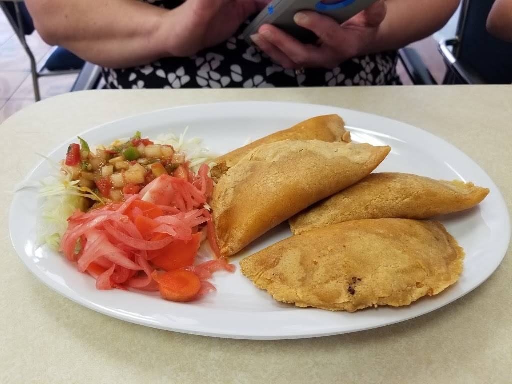 Mi Tierra Restaurant Sabor Catracho | restaurant | 3043 NW 16th St, Oklahoma City, OK 73107, USA | 4058398051 OR +1 405-839-8051