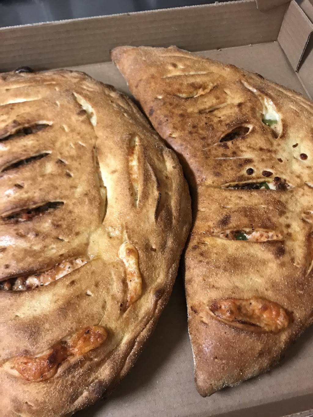 Titos Pizza | restaurant | 50 Dovercliffe Rd, Guelph, ON N1G 3A6, Canada | 5197800808 OR +1 519-780-0808