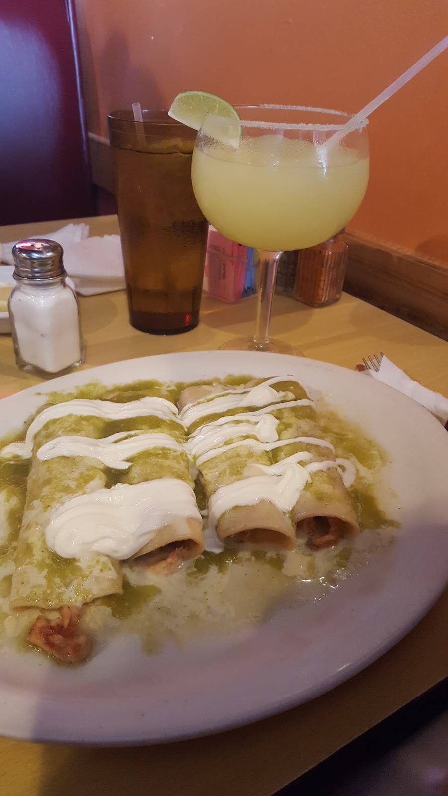 La Siesta | restaurant | 64 W Commerce St, Hernando, MS 38632, USA | 6624494685 OR +1 662-449-4685