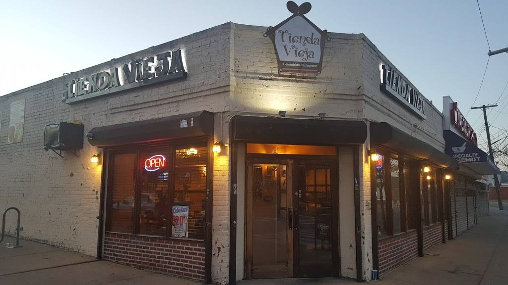Tienda Vieja | restaurant | 6562 Fresh Meadow Ln, Fresh Meadows, NY 11365, USA | 7183213644 OR +1 718-321-3644