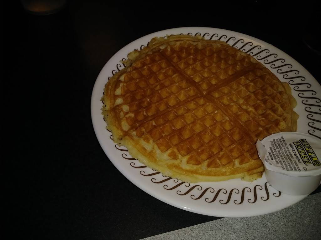 Waffle House | meal takeaway | 715 Thomas Langston Rd, Winterville, NC 28590, USA | 2522159126 OR +1 252-215-9126