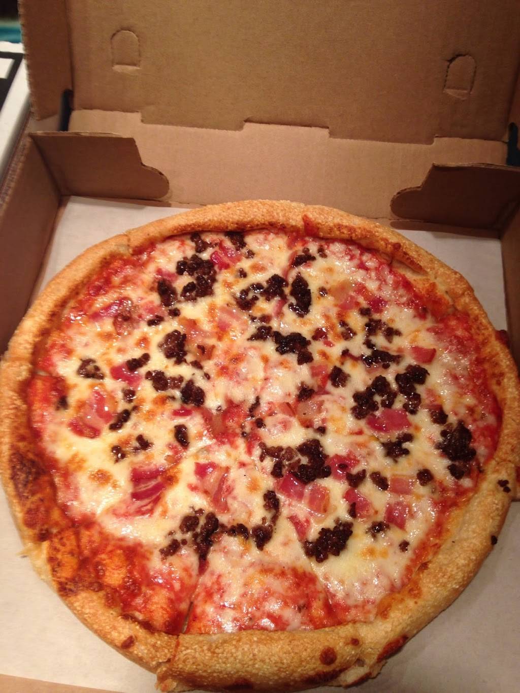 Giovannis Roast Beef & Pizzeria | restaurant | 14 Broad St, Nashua, NH 03064, USA | 6038741379 OR +1 603-874-1379