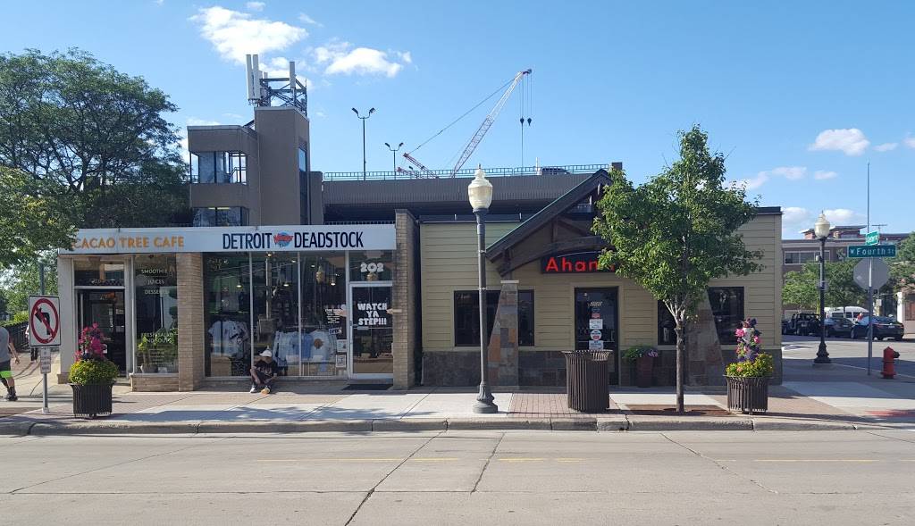 Ahan Thai Restaurant | restaurant | 200 W 4th St, Royal Oak, MI 48067, USA | 2485455030 OR +1 248-545-5030