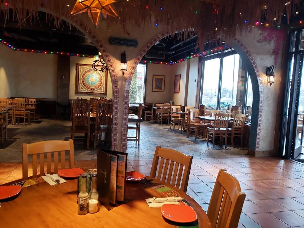 Iguana Wana Mexican Restaurant | restaurant | 9080 76th St, Pleasant Prairie, WI 53158, USA | 2626945400 OR +1 262-694-5400
