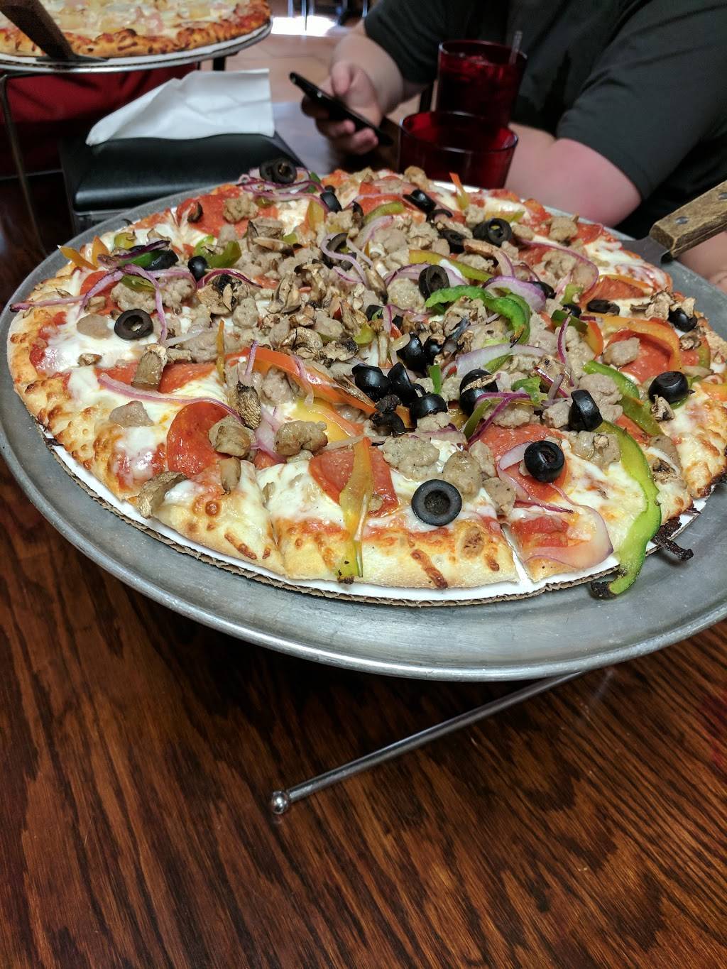 The Whistle Stop Pizzeria & More | restaurant | 303 Broad St, Baxter, TN 38544, USA | 9318583287 OR +1 931-858-3287