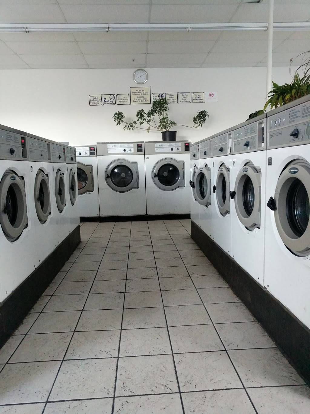 El Cerrito Plaza | shopping mall | 2000-8000 El Cerrito Plaza, El Cerrito, CA 94530, USA | 9252791800 OR +1 925-279-1800