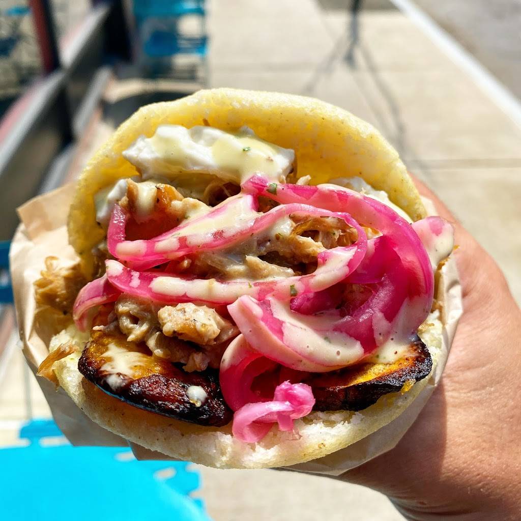 Somos Handcrafted Arepas | restaurant | 63 Orange St, New Haven, CT 06510, USA | 2038915592 OR +1 203-891-5592