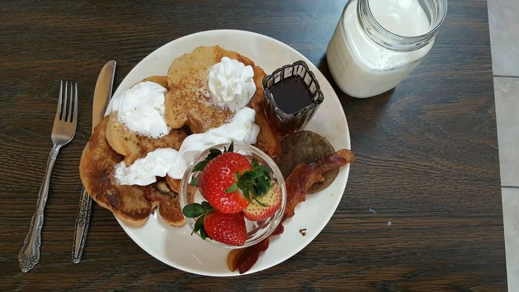 Ellie Michellies Eatery | restaurant | 100 W Maple St, Morrison, TN 37357, USA | 9316353287 OR +1 931-635-3287