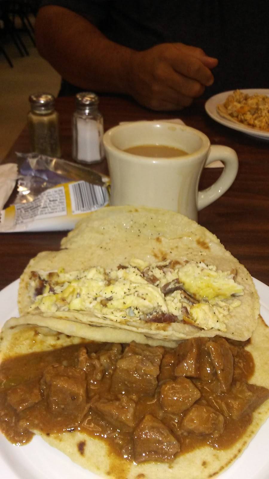 Arizona Cafe | cafe | 1111 S General McMullen Dr, San Antonio, TX 78237, USA | 2104324414 OR +1 210-432-4414