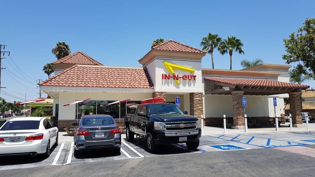 In-N-Out Burger | restaurant | 2585 N Tustin St, Orange, CA 92865, USA | 8007861000 OR +1 800-786-1000
