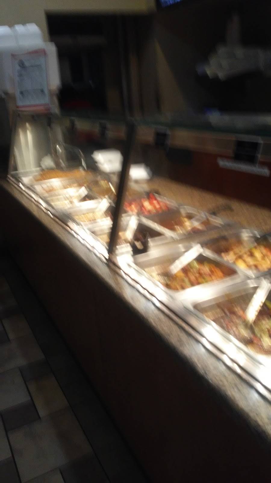 Golden Chopstix | restaurant | 19179 Bear Valley Rd, Apple Valley, CA 92308, USA | 7602409800 OR +1 760-240-9800