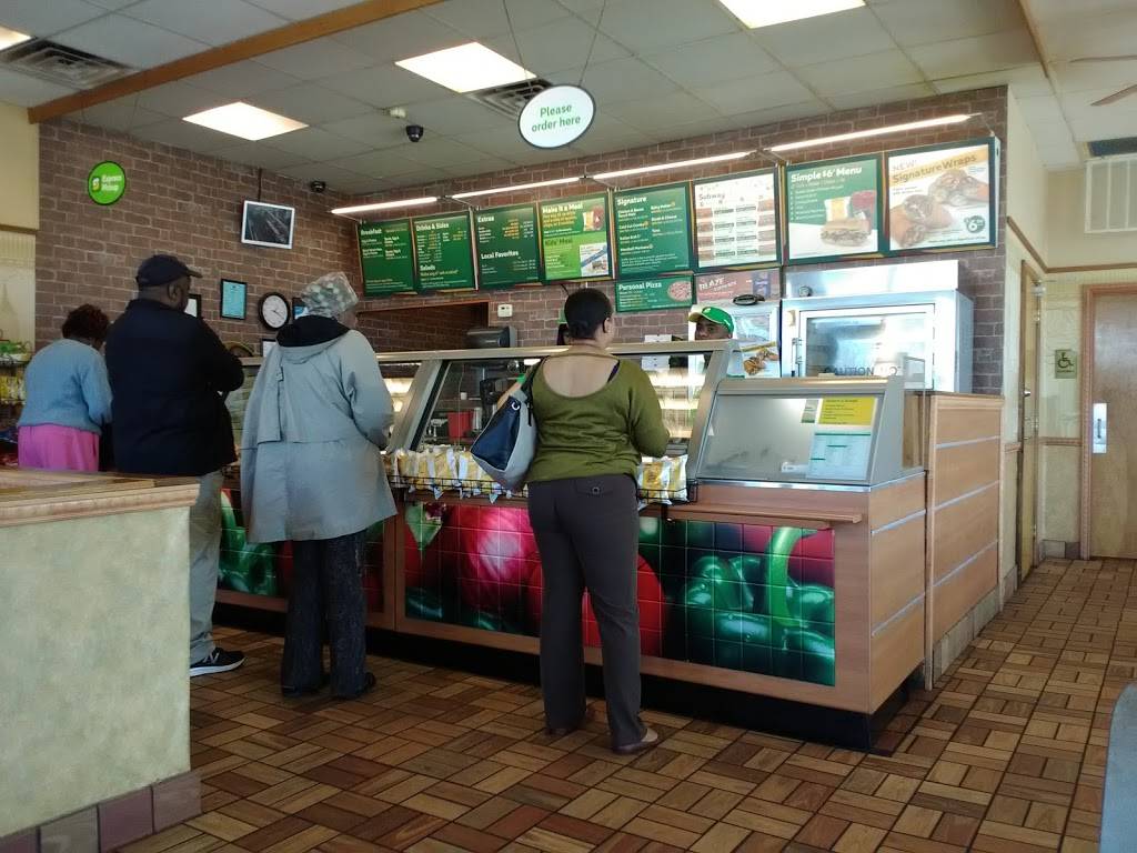 Subway Restaurants | restaurant | 3002 McGhee Rd Ste A Gay Meadows Shopping Center, Montgomery, AL 36111, USA | 3342860013 OR +1 334-286-0013