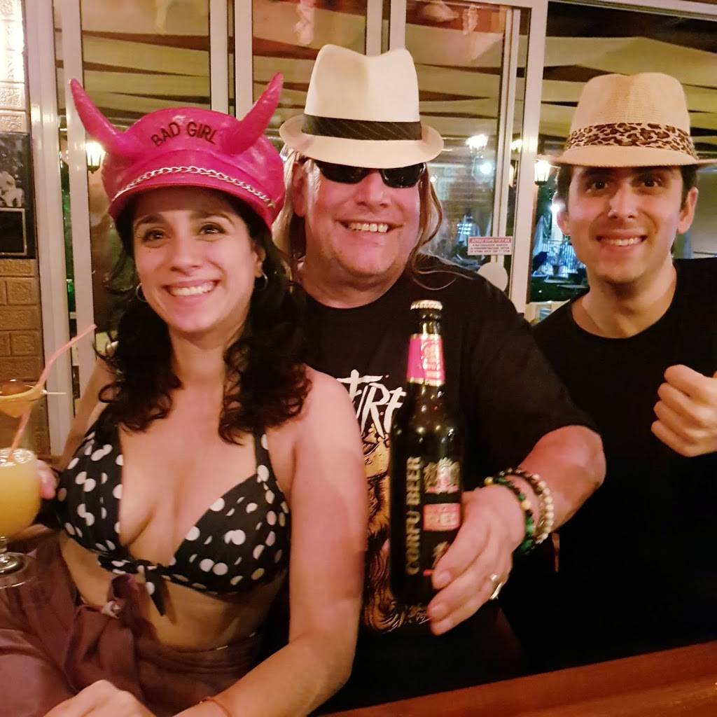 Dominos Pizza | meal delivery | 6051 Hollywood Blvd, Los Angeles, CA 90028, USA | 3234637044 OR +1 323-463-7044