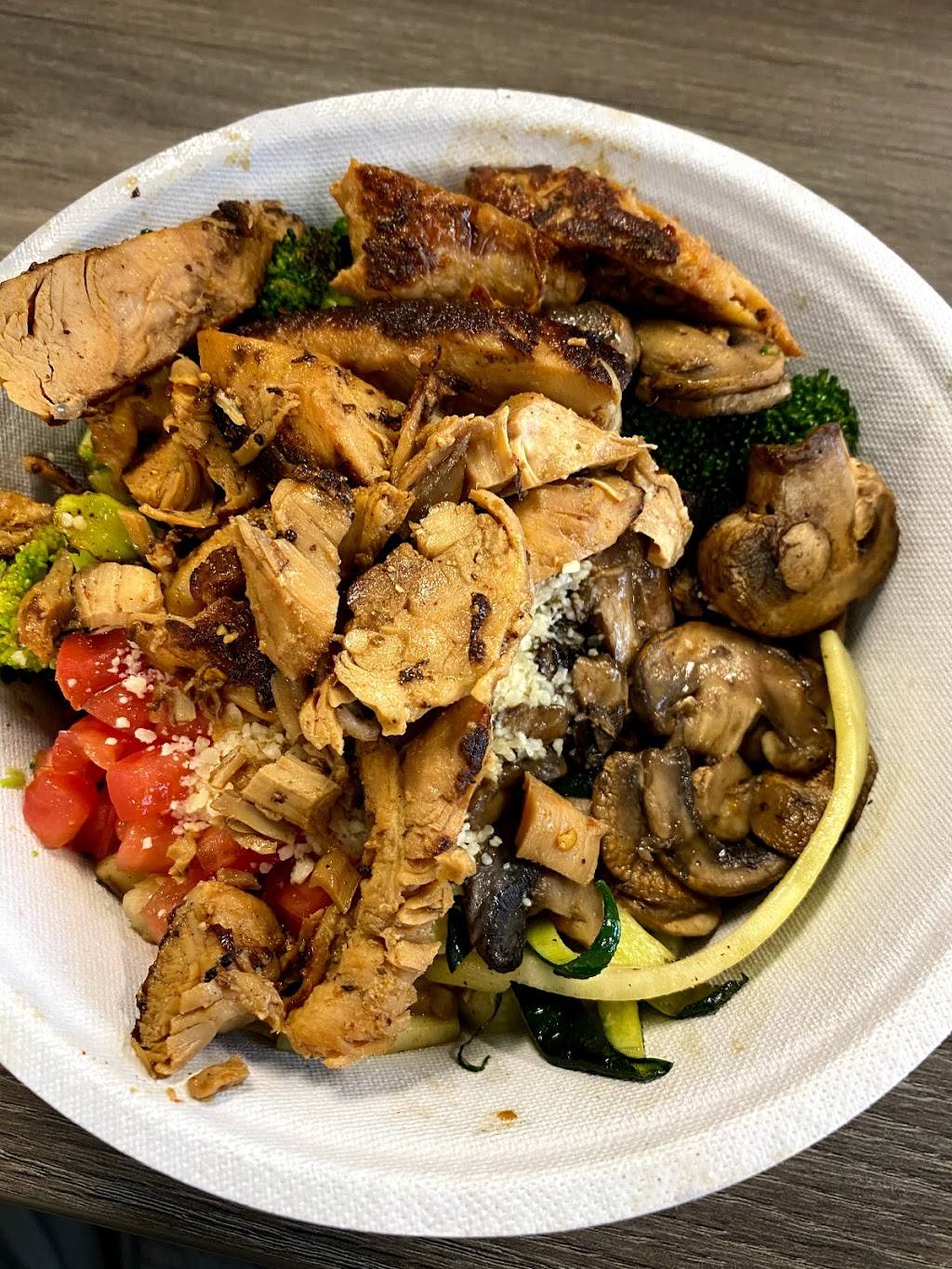 SoFresh Downtown Pittsburgh | restaurant | Five PPG Place, #100, Pittsburgh, PA 15222, USA | 4125867240 OR +1 412-586-7240